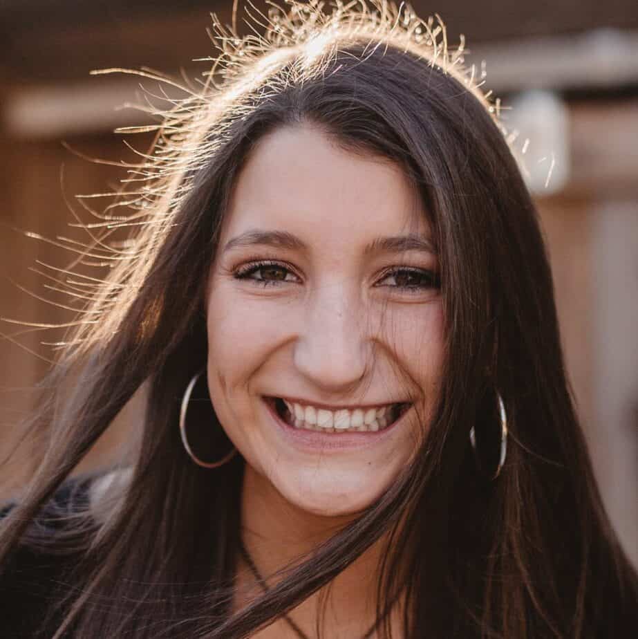 Home 19 blake cheek tpvSmb EfXU unsplash 923x1024 1 e1633598115632